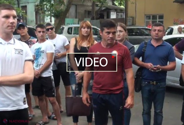 VIDEO // Reprezentanții mai multor federații sportive îi cer lui Andrei Năstase să „nu saboteze” construcția „Arenei Chișinău”: „Nu ne interesează politica, dar vrem o sală polivalentă”
