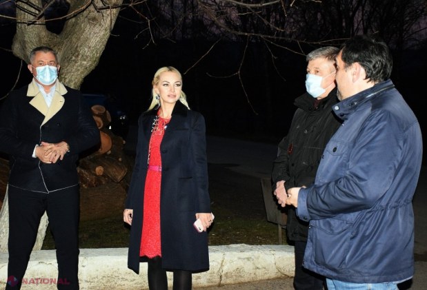 FOTO // Comuna Vatici din raionul Orhei este complet iluminată, datorită echipei Partidului „ȘOR”: „Pentru Vatici este o zi simbolică, deoarece a fost învins întunericul”