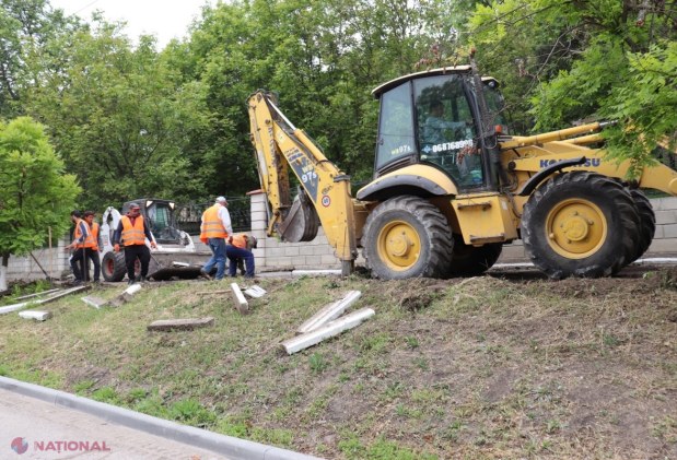 FOTO // În municipiul Orhei continuă RENOVAREA la scară largă a drumurilor: „Ca și restul lucrărilor de renovare a infrastructurii rutiere, facem aceste lucrări din surse proprii”