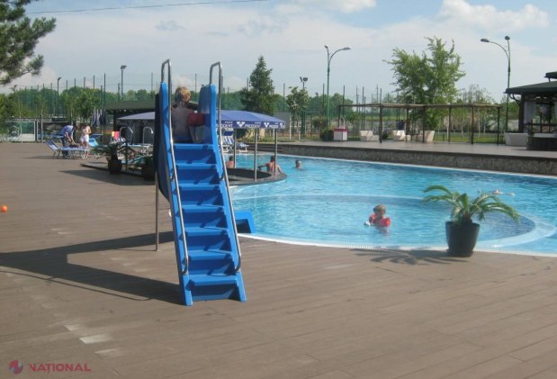 Vara, la piscină!