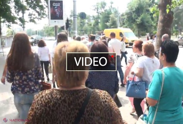 VIDEO // Mandatul lui Năstase rămâne NEVALIDAT: Protestatarii din fața Primăriei Chișinău s-au împrăștiat pe la casele lor