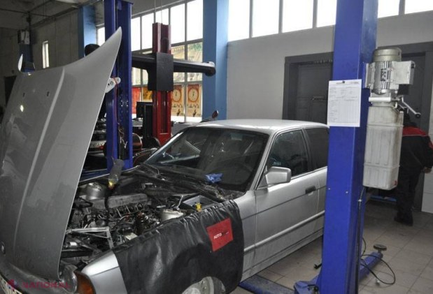 Un șofer din Fălești a venit la Chișinău să-și repare mașina, dar cei de la auto-service i-au stricat-o mai tare: Motorul s-a oprit chiar la testare