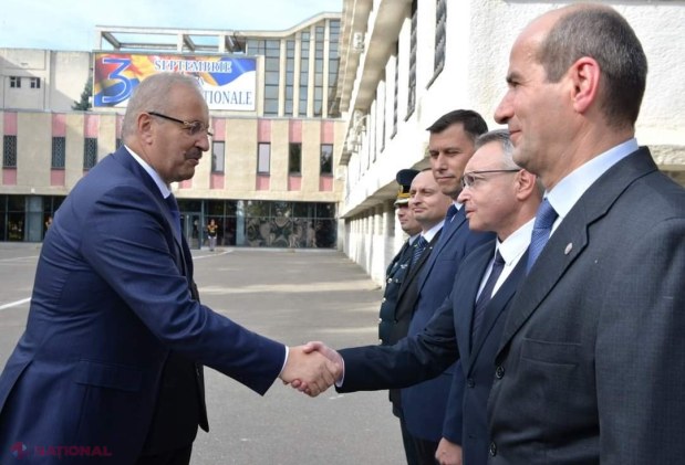 VIDEO // Ministrul Apărării Naționale al României, după întrevederea cu omologul de la Chișinău: „Istoria noastră atât de complicată ne-a arătat că nu există altă cale decât cea a construirii unui viitor comun într-o Europă unită