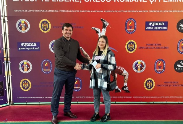 GALERIE FOTO // Noi TALENTE descoperite la Campionatul Național de LUPTE, unde au participat 220 de tineri din toată R. Moldova. Mesajul transmis tinerilor de către CAMPIOANA mondială și europeană Irina Rîngaci