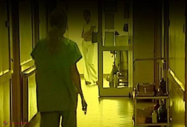 Un medic a fost BĂTUT de rudele unui pacient. Acestea i-au cerut înapoi MITA, după ce bolnavul a murit  