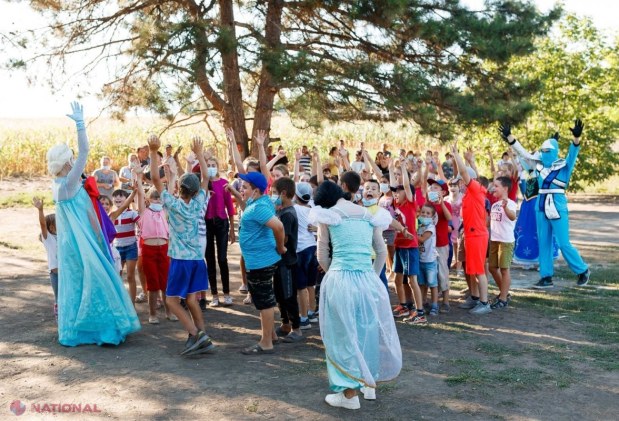FOTO // Partidul „ȘOR” a inaugurat două terenuri de joacă pentru copii în alte două sate