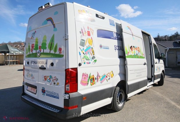 FOTO // Proiect UNIC în educație, pornit din Turda: Prima Școală MOBILĂ din România