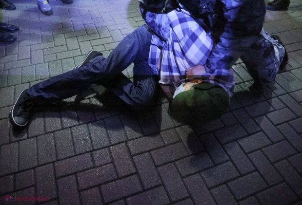 FOTO // Liderul de la Kremlin a început LUPTA împotriva propriilor cetățeni: „Trimiteţi-l pe Putin în tranșee!”. 1 300 de protestatari arestaţi în 40 de oraşe în Rusia. Cum au reacționat rușii la mobilizarea lui Putin