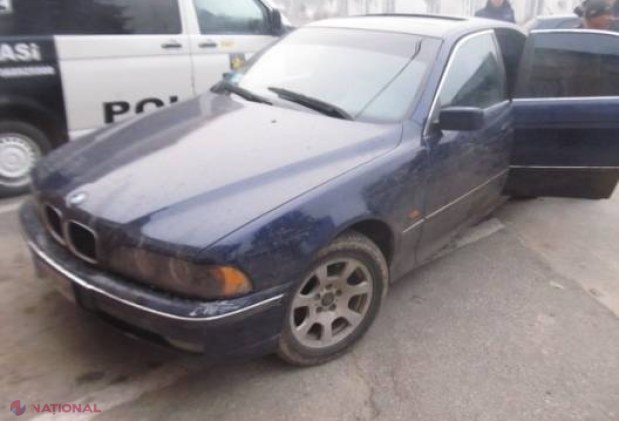 Cu ARME pe bancheta din spate a mașinii, pe străzile orașului. Șoferul era BĂUT și a încercat să fugă de poliție