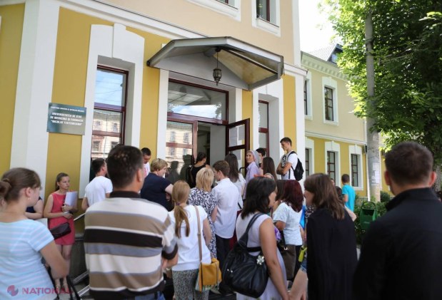 Criză de studenți?