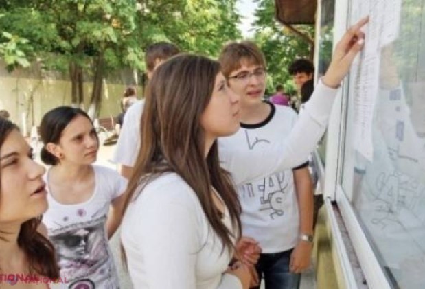 Raport final după Bacalaureat! Câte note de „10” au primit elevii. Vezi raioanele cu cele mai bune rezultate