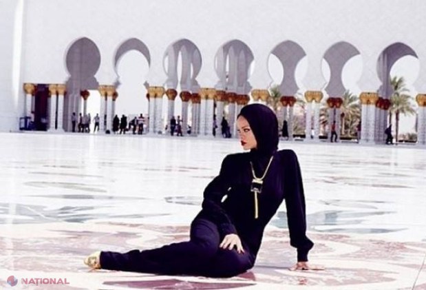 FOTO // Rihanna a fost dată afară dintr-o MOSCHEE! Află motivul