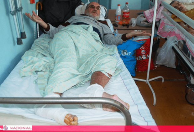 Dosar PENAL în cazul bărbaților externați din spital și abandonați la groapa de gunoi
