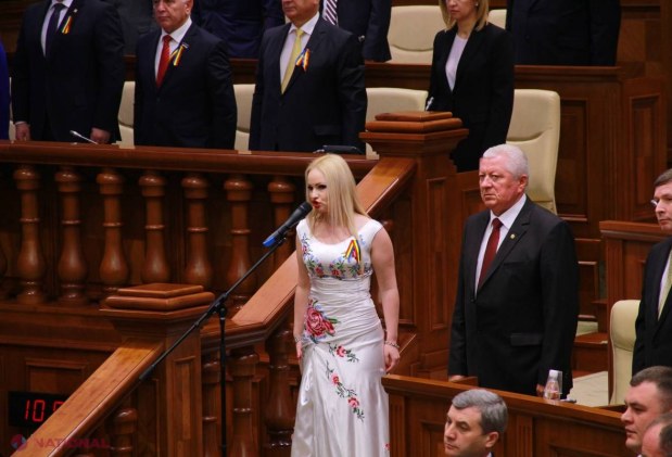 FOTO 25 de ani ai TRICOLORULUI în 25 de poze