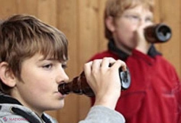 Ce riscă părinții gemenilor intoxicaţi cu alcool 