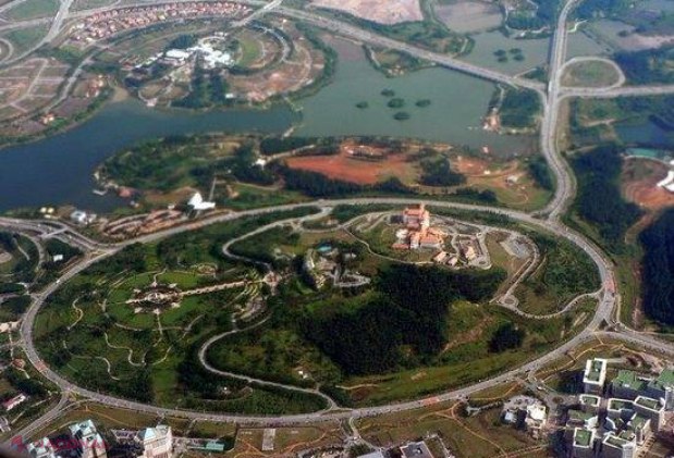 Top 9 cele mai ciudate străzi din toată lumea.Cum arată intersecția care îi zăpacește pe toți șoferii