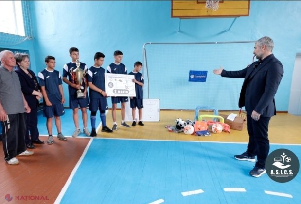 ​VIDEO, FOTO // A.S.I.C.S. recompensează PERFORMANȚA: Echipa din Svetlîi a primit inventar sportiv, după ce și-a adjudecat ,,argintul