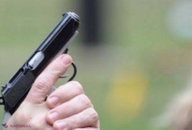 Reglări de conturi cu FOCURI de ARMĂ! Doi șoferi nu au împărțit șoseaua din orășelul Sângera