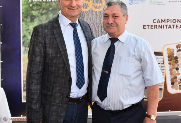 FOTO // Cel mai mare sportiv din istoria R. Moldova, Tudor Casapu, la 60 de ani. Mingireanul, SINGURUL campion olimpic moldovean la o probă individuală, a primit în dar ALBUMUL „Campion pentru eternitatea neamului”