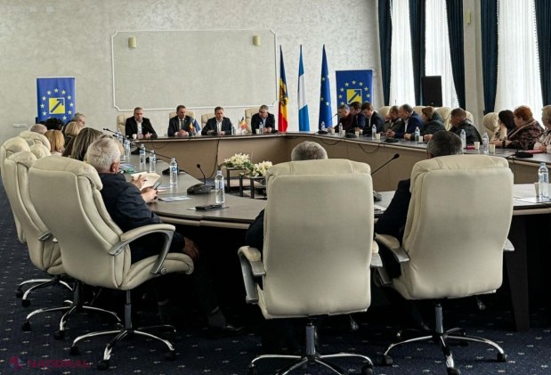 Parcursul european al R. Moldova și importanța ALEGERILOR pentru Parlamentul European, principalele teme abordate de Adrian Dupu și aleșii locali din Rezina: „Europarlamentarii noștri vor fi la fel de VOCALI în susținerea R. Moldova”