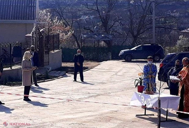 FOTO // Încă două terenuri de joacă au fost CONSTRUITE de echipa Partidului „ȘOR” în două localități din R. Moldova: „Vom construi și vom moderniza spații de joacă în peste o sută de localități rurale”