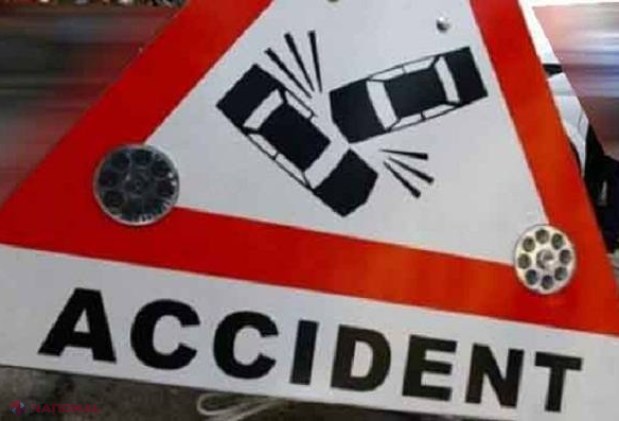 Drochia: A adormit la volan și s-a ciocnit într-un copac