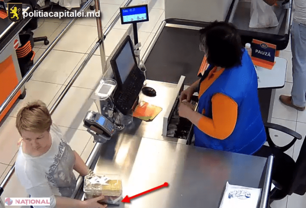 VIDEO RUȘINOS // Momentul în care o femeie FURĂ o tabletă dintr-un market din Chișinău: Se grăbea și zorea casiera