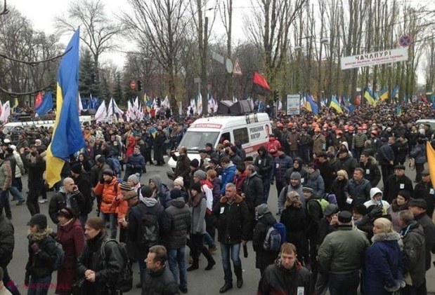 FOTO // Clădire de stat, devastată la Kiev