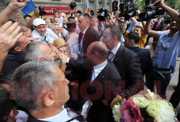 FOTO // Băsescu, emoționat până la LACRIMI