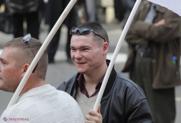 FOTO // Fețe DUBIOASE la protestele comuniștilor