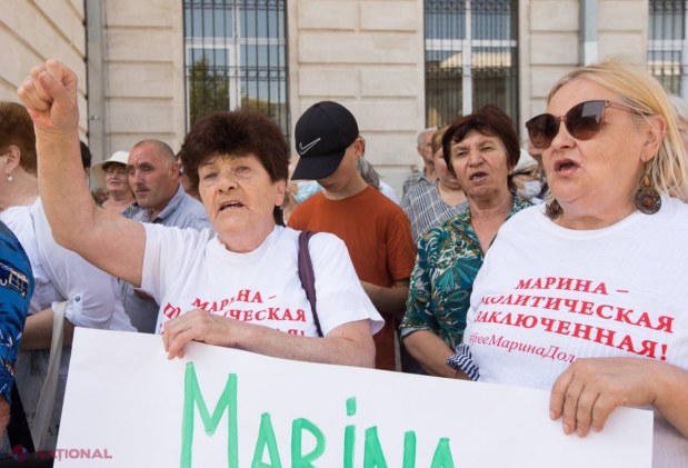 Un nou PROTEST în fața Procuraturii Generale. Membrii și simpatizanții Partidului „ȘOR” au cerut eliberarea Marinei Tauber și demisia actualei guvernări:„I se face o mare nedreptate, în timp ce persoane acuzate de trădare de patrie sunt la libertate”