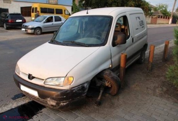 A furat un automobil, dar n-a ajuns departe: A comis un accident și a fugit. Cum l-a prins poliția
