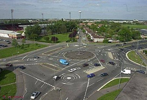 Top 9 cele mai ciudate străzi din toată lumea.Cum arată intersecția care îi zăpacește pe toți șoferii