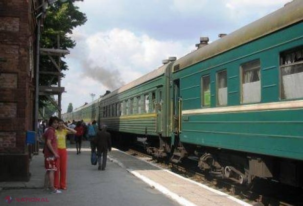 SCANDALOS // Cetățeni revoltați de modalitatea pe care a găsit-o administrația Gării din Chișinău să facă bani