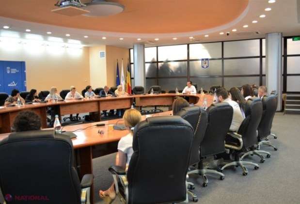 Funcționari ai primăriilor din șase orașe ale R. Moldova, vizită de studiu la Brașov, Sibiu, Blaj și Ciugud: Facilitățile transportului electric, conceptul SmartVillage sau atragerea de investiții europene, printre lecțiile învățate