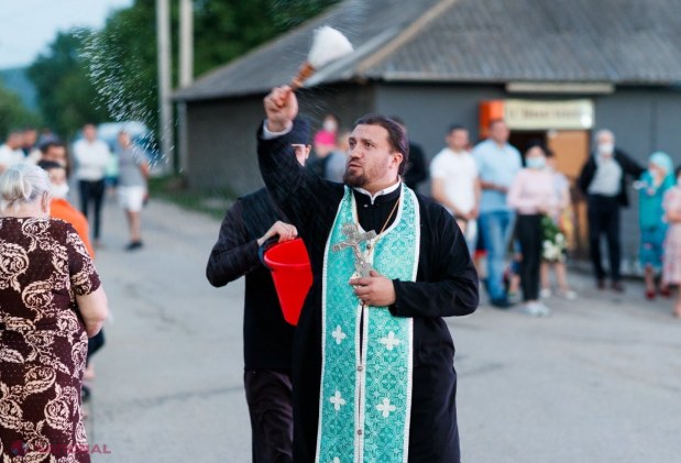 FOTO // Partidul „ȘOR” a aprins lumina în satul Neculăieuca, raionul Orhei