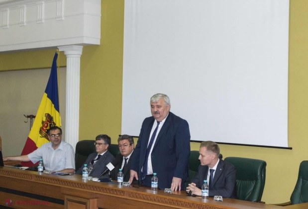 PARTENERIAT // Prima PROMOȚIE a programelor de master cu dublă DIPLOMĂ a USM și Universității din București și-a primit diplomele de absolvire: „Este un eveniment ISTORIC pentru cele două instituții de învățământ”
