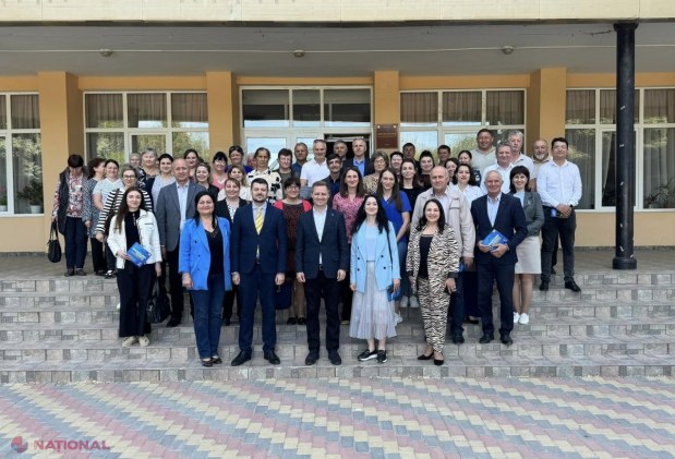 FOTO // Adrian Dupu, înaintea alegerilor EUROPARLAMENTARE de pe 9 iunie: „Am fost în peste 20 de raioane și zeci de localități... Cetățenii R. Moldova își doresc să fie cât mai curând alături de România în UE”
