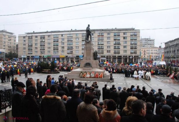 24 ianuarie // Președintele României, dar și primarii Chișinăului și Cernăuțiului, la festivitățile din Piața Unirii din Iaşi