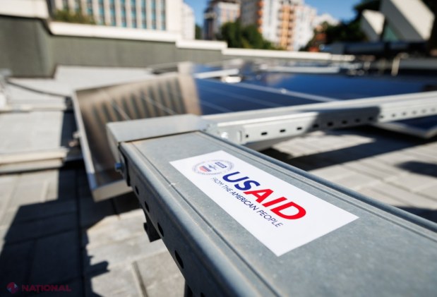 FOTO // Panouri FOTOVOLTAICE pe acoperișul Președinției R. Moldova: „Cele 114 panouri solare vor produce anual 70 000 de kWh de energie electrică verde”
