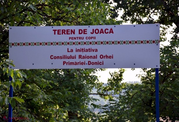 FOTO // În raionul Orhei sunt INAUGURATE săptămânal câteva terenuri de joacă pentru copii