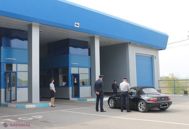 Zeci de cetățeni moldoveni întorși din drum spre UE și Federația Rusă