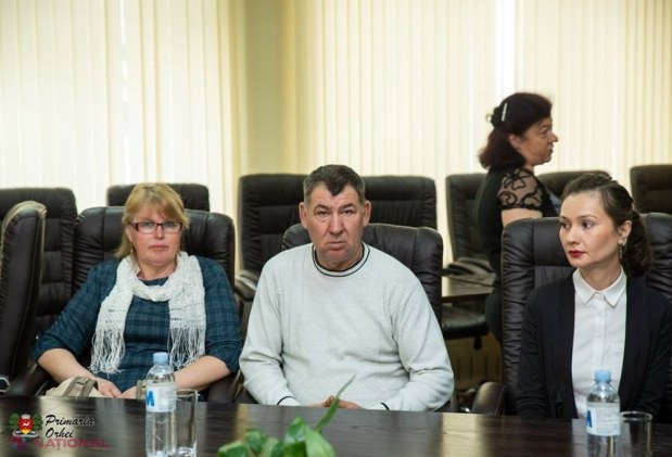 VIDEO , FOTO // Ilan Șor a oferit ÎNDEMNIZAȚII pentru alte 16 familii revenite la Orhei: „Vom insista ca programul să fie aprobat la nivel de Lege în Parlament”