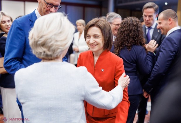 GALERIE FOTO // Maia Sandu, ținută IMPECABILĂ la summitul Comunității Politice Europene. Șefa statului a promovat interesele R. Moldova în fața celor mai puternici lideri ai Europei - cancelarul Merz, Emmanuel Macron, Keir Starmer sau Zelenski