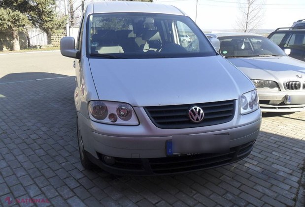 PREMIERĂ la frontieră: Un cetățean al R. Moldova a prezentat un PERMIS de conducere care nu aparține NICIUNEI țări!