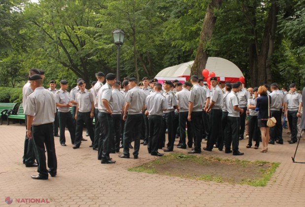 FOTO Sute de oameni au venit astăzi în centrul capitalei să SALVEZE vieţi
