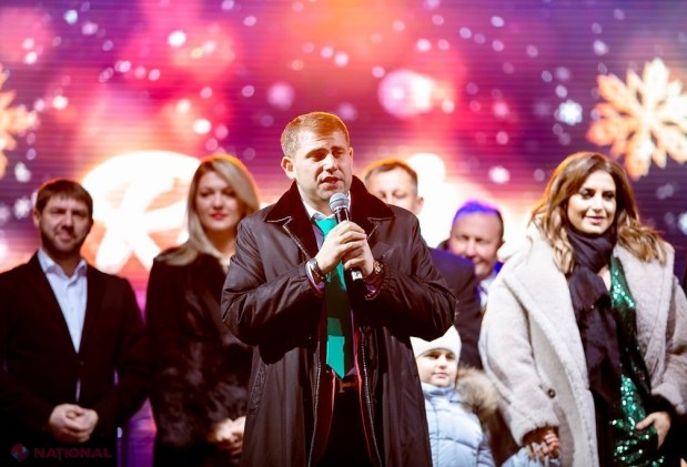 GALERIE FOTO // Mega-concert și show spectaculos cu focuri de artificii. Mii de moldoveni au sărbătorit Revelionul la Orhei!