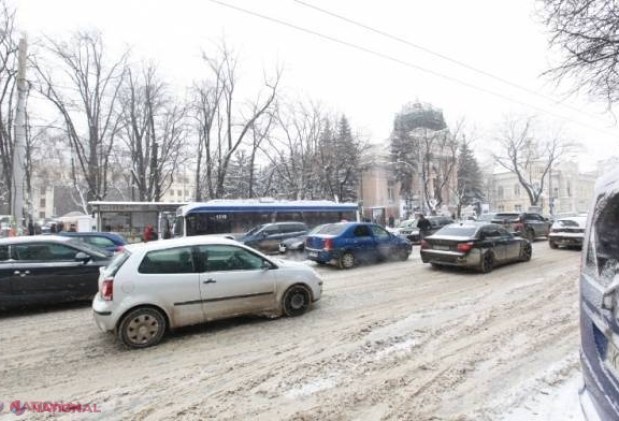 METEO // Weekend POSOMORÂT. Cu ce temperaturi va debuta săptămâna viitoare când REVIN ninsorile puternice