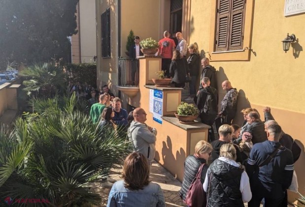 GALERIE FOTO, RECORD // Diaspora, mai mobilizată ca niciodată în turul II al alegerilor prezidențiale. A fost bătut recordul din 2020
