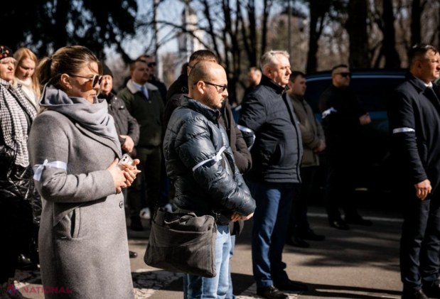 VIDEO, FOTO // Reprezentanții instituțiilor de învățământ din raionul Orhei intră, de astăzi, în GREVĂ japoneză. Aceștia cer Guvernului să aloce mai mulți bani pentru ca școlile, grădinițele să-și poată plăti FACTURILE